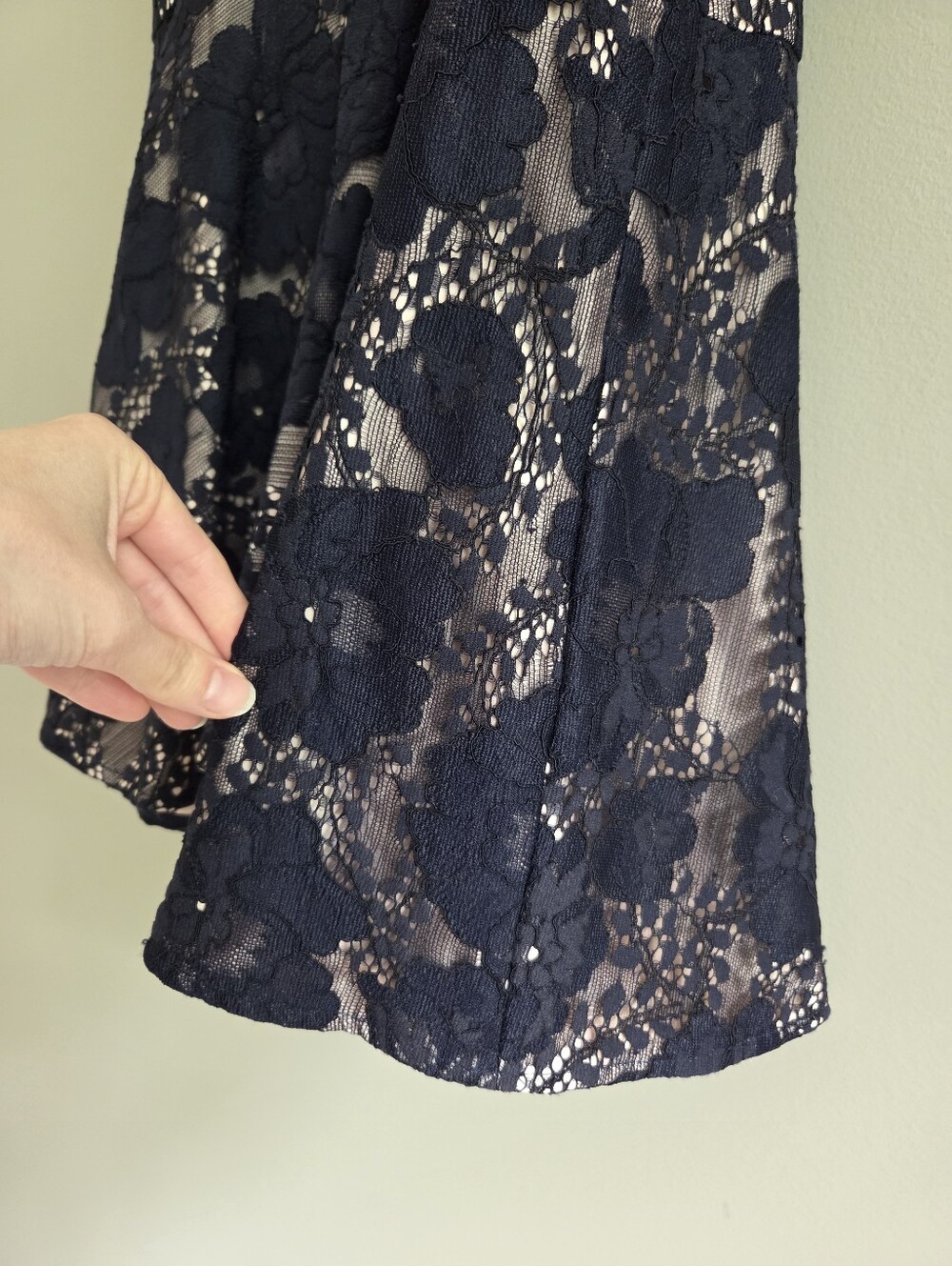 Eliza J Sleeveless Petite FloralLace Drop Waist Mini Dress Dark Navy Size 2P - Picture 5 of 7